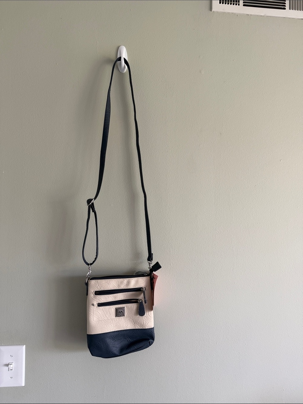 Crossbody bag